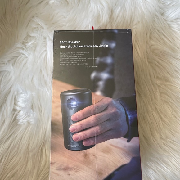 NEBULA capsule mini projector - Picture 3 of 7